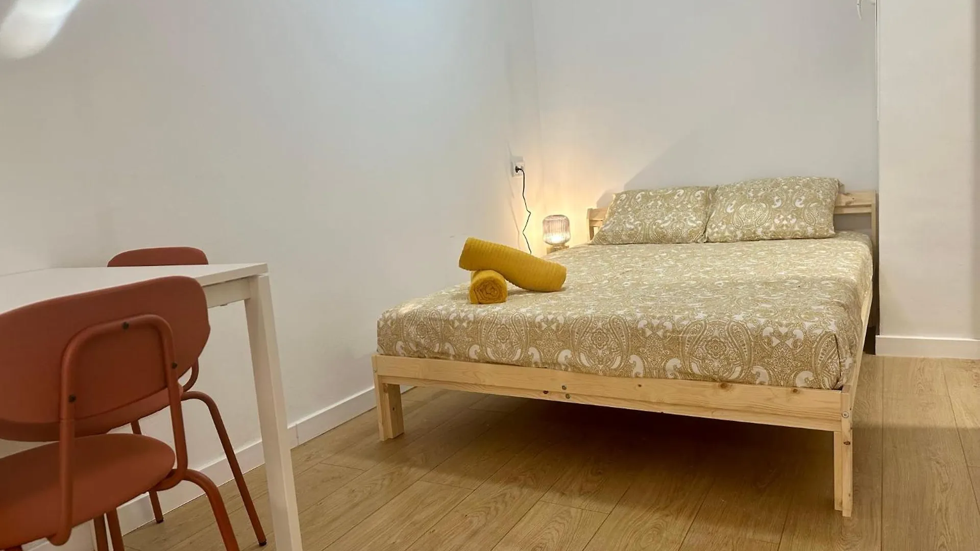 Little Horse Apartments Bajo Tarragona Spagna